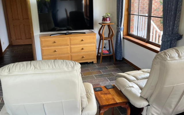 Bicheno getaway for two