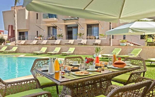 Ag Hotel