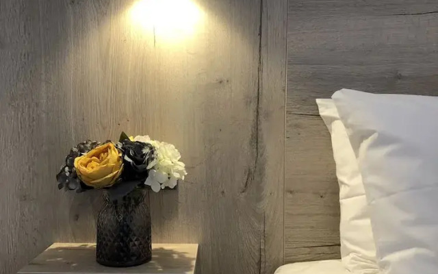 Mcnaughton Guestrooms