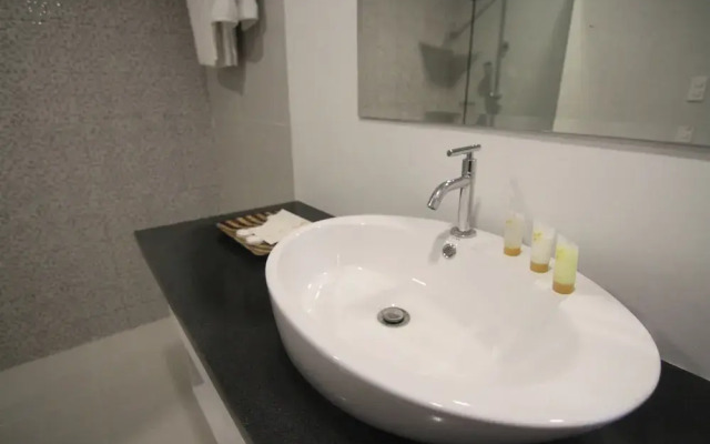 Bryan Condo Suites Makati near Airport
