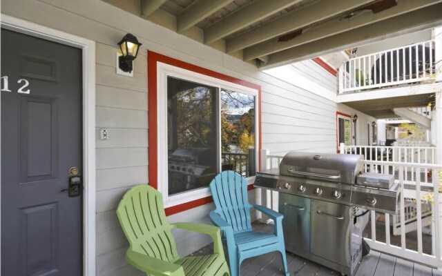 Tannhauser 212 - 2 Br Condo