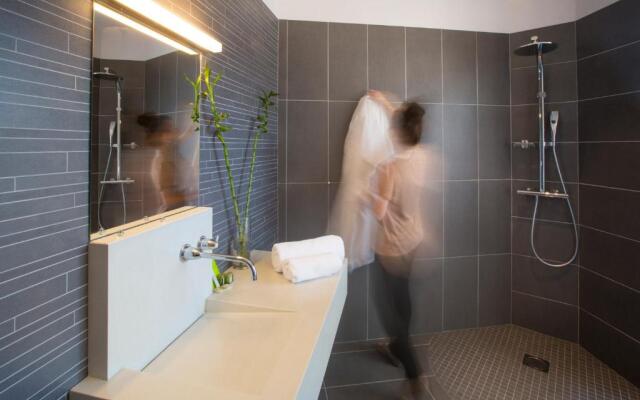 Maison Les Fleurines By Logis