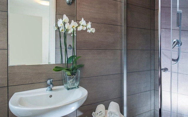 Fontana Bedroom NO Apartment