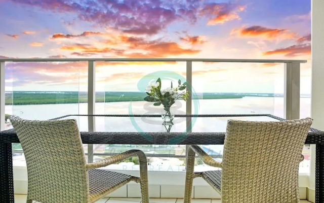 The Lava Lounge Panoramic Rooftop Holiday Retreat