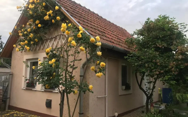 Guest House Rózsakert