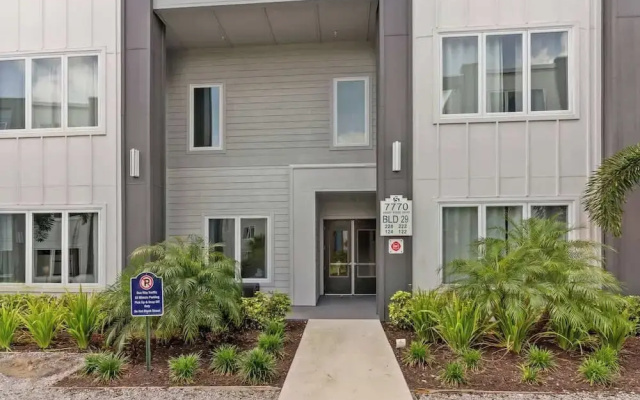Stunning Apt-5bd 4bth Disney