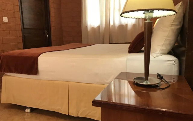Hotel 4 U Saliya Garden