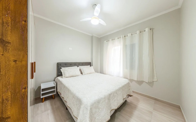 Charmoso Apto com piscina no Caiçara