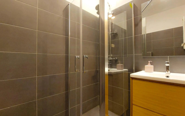 AMZEI Studios & Suites