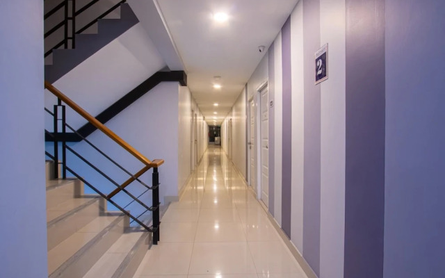 Salinsiri at Lat Krabang