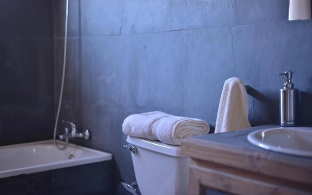 Hostal Valle De La Luna