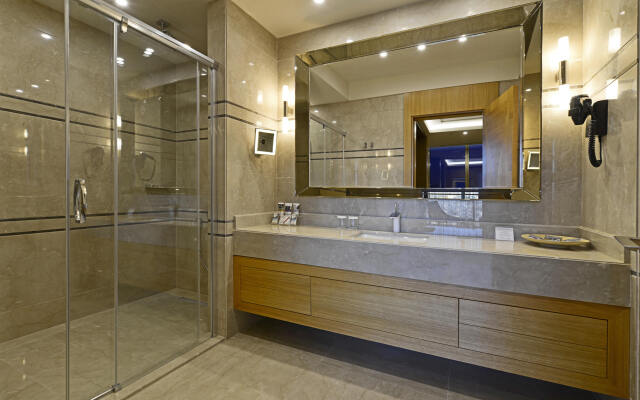 Mövenpick Hotel & Thermal Spa