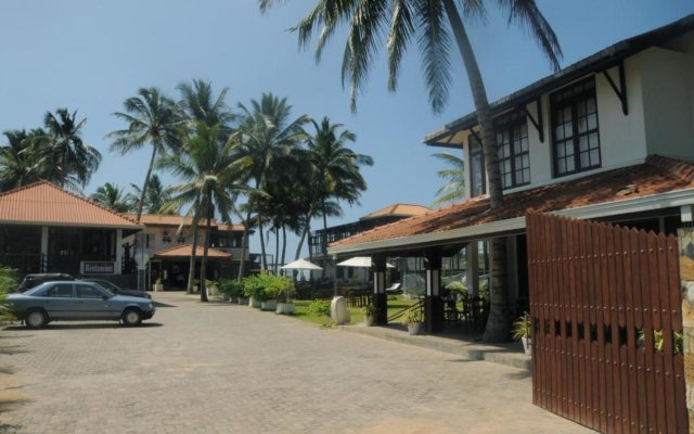 White Villa Resort Aungalla