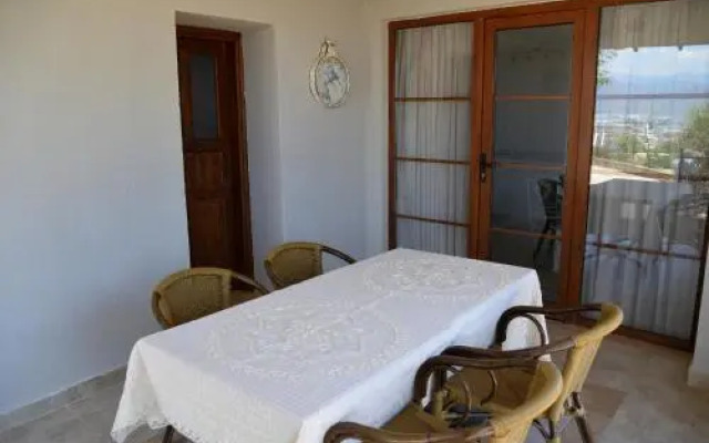 Sundial Hotel & Restaurant