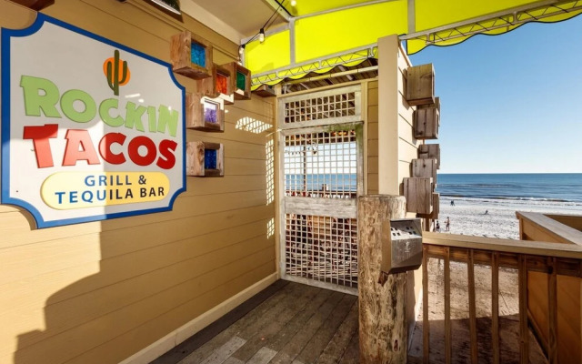 Island Echos 3L by RedAwning