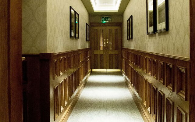 The Busby Hotel
