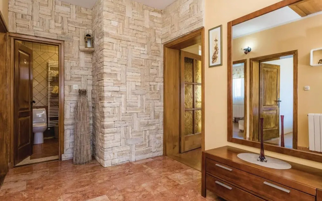 Beautiful Home in Povljana With Wifi and 2 Bedrooms