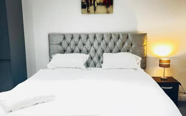 OYO The Pleasant House