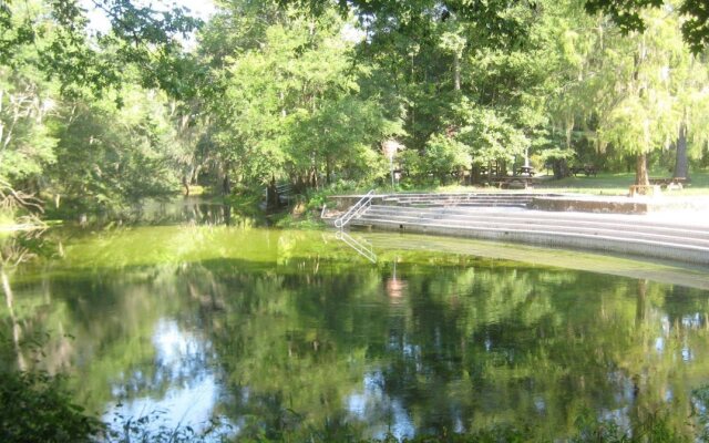 Holiday Inn Gainesville - University Center, an IHG Hotel