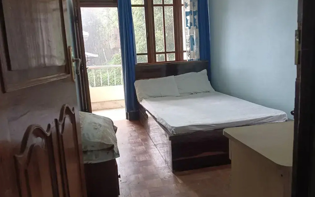 Ronglyang Lotus Villa Homestay (Near MG Road)
