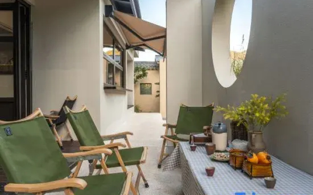 Yiliangfeng Mountain View Vacation Homestay (Longmen Mountain Apricot Plum Peak Scenic Area Branch)