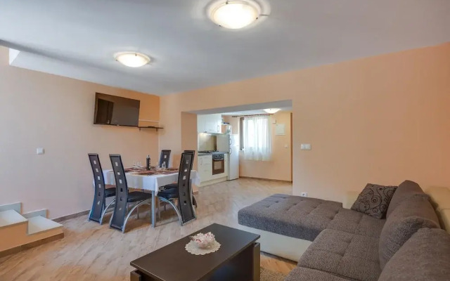 Holiday Home Ema in Tar - Vabriga