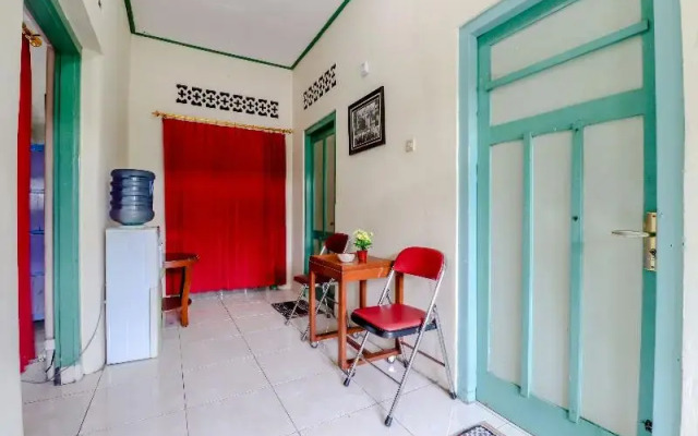 Bahagia Sederhana Homestay by ZUZU