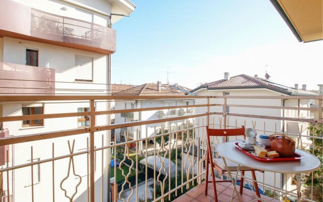 Amazing Apartment in Rimini With Wifi and 2 Bedrooms