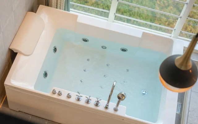 Gangneung Meerbrick Spa Pension