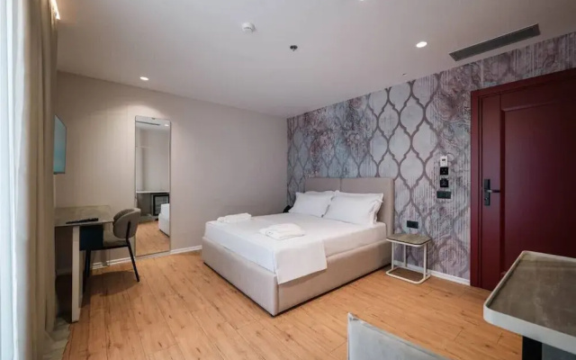 Ermes Deluxe Double Room With Balcony With Sofa