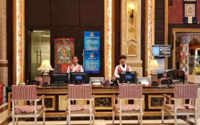 松潘嘉绒鑫宫藏文化酒店