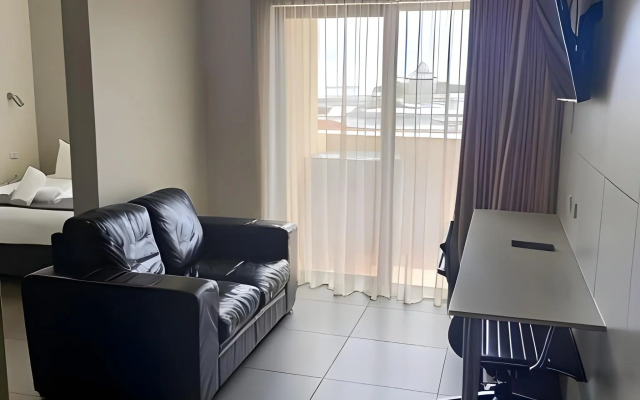 Boulevard on Beaumont