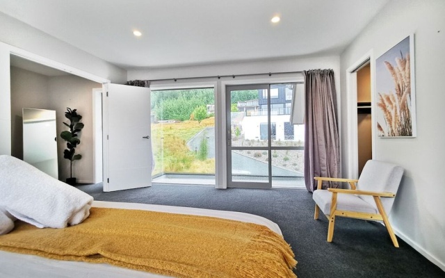 Alpine Retreat - Panoramic Views – Guest Rooms – Queenstown