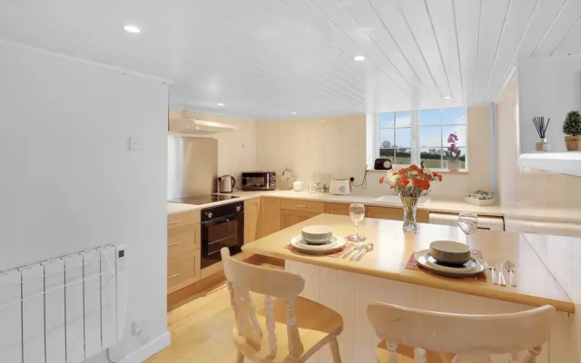 Hill House Hideaway - North East Escapes