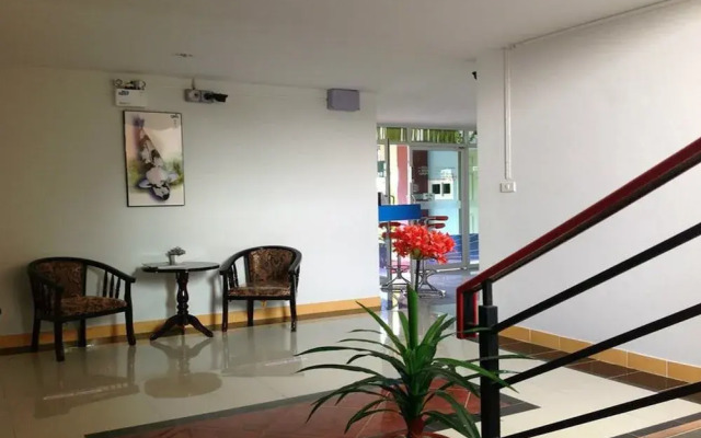 Siri Sothorn Apartment