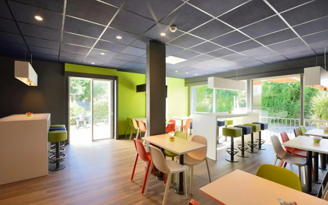 ibis budget Pau Lescar
