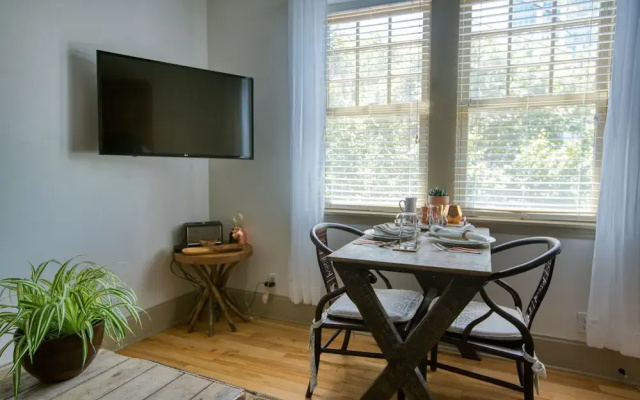 5 Walnut Lofts