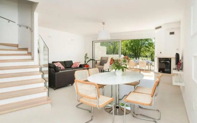Villa Bobos place with Jacuzzi 46E