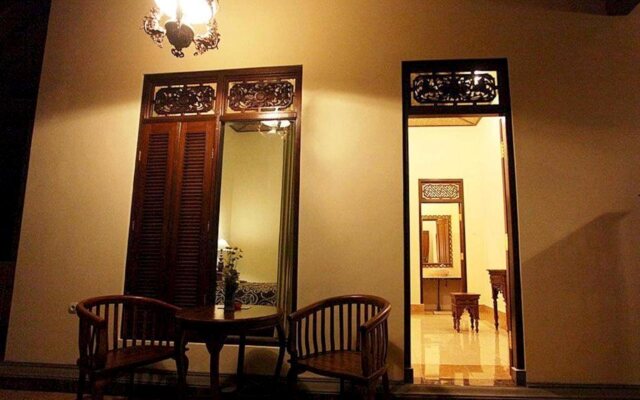 Loka Sari Guest House and Spa