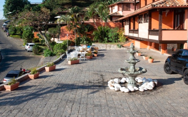 Colonna Galapagos Garden