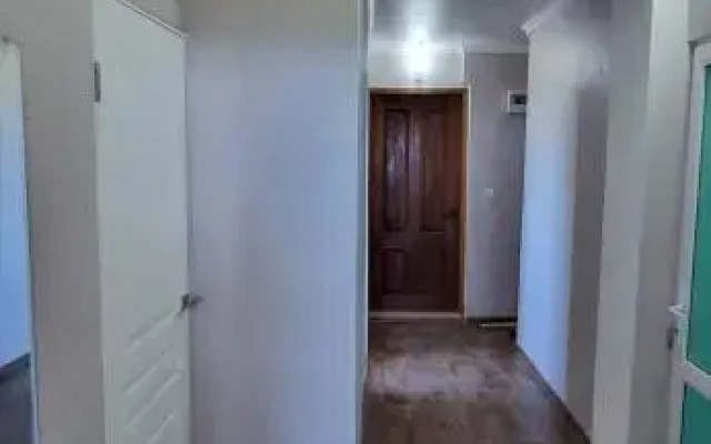 Kvartira na Lakoba 2