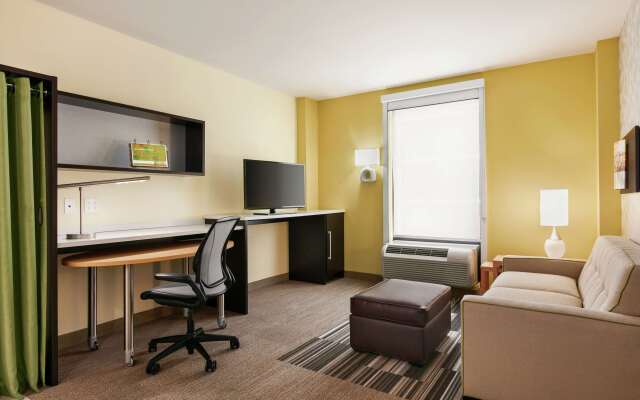 Home2 Suites by Hilton NY Long Island City/Manhattan View