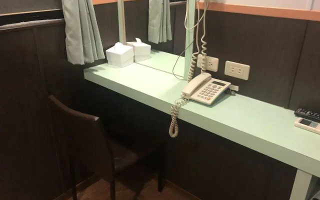Ying Lun Hotel