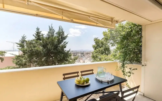 Spacious apartment in Philopappou A7