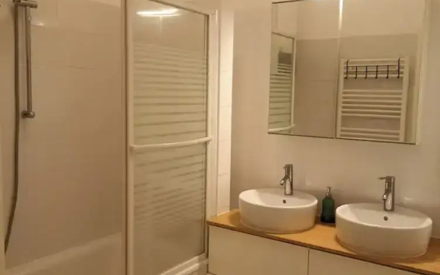 170sqm With Private Garden, 9 Bedrooms, 2 Kitchens
