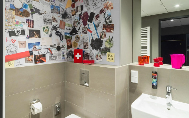 Отель Holiday Inn - the niu, Timber Esslingen, an IHG Hotel