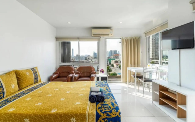 Right Place Sathorn