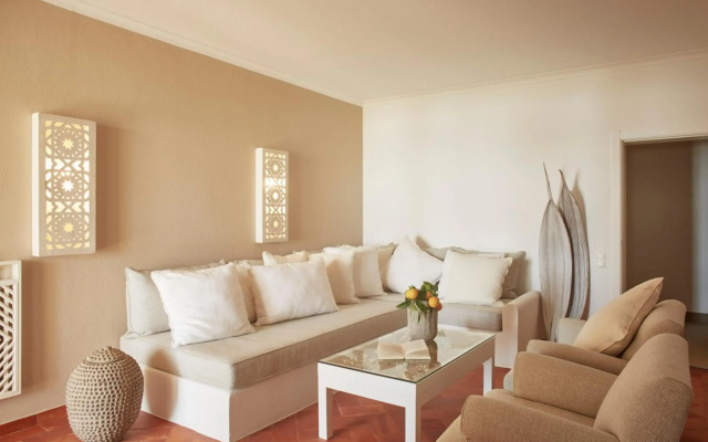 Vila Joya Home, Restaurant & Spa