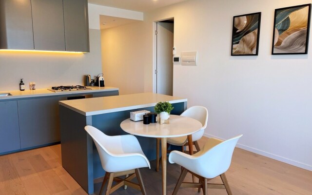 Skygarden Luxury Condo