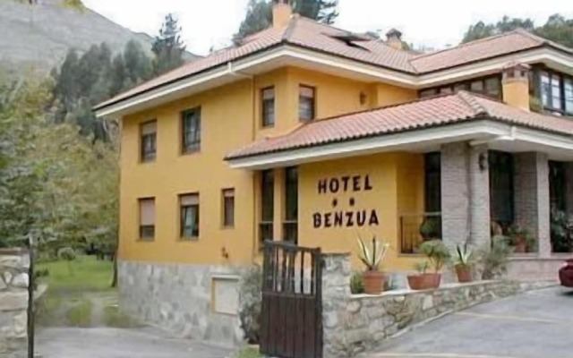 Hotel Benzúa